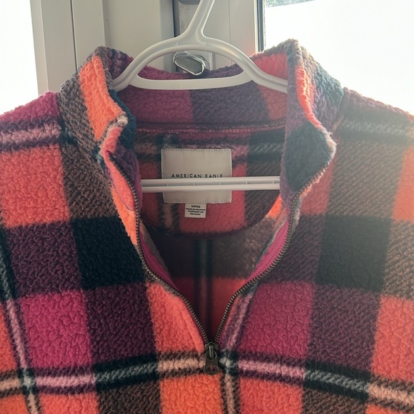 American Eagle multi-coloured half zipper. Small size - Picture 4 of 4